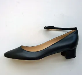 Manolo Blahnik Listony Black Leather Ankle Strap Block heels flats